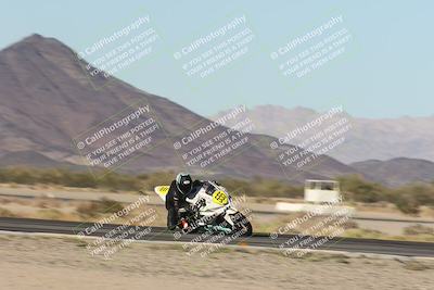 media/Nov-01-2025-CVMA (Sat) [[fc0f7531b8]]/Race 13-Femmewalla-Femmewalla UL/